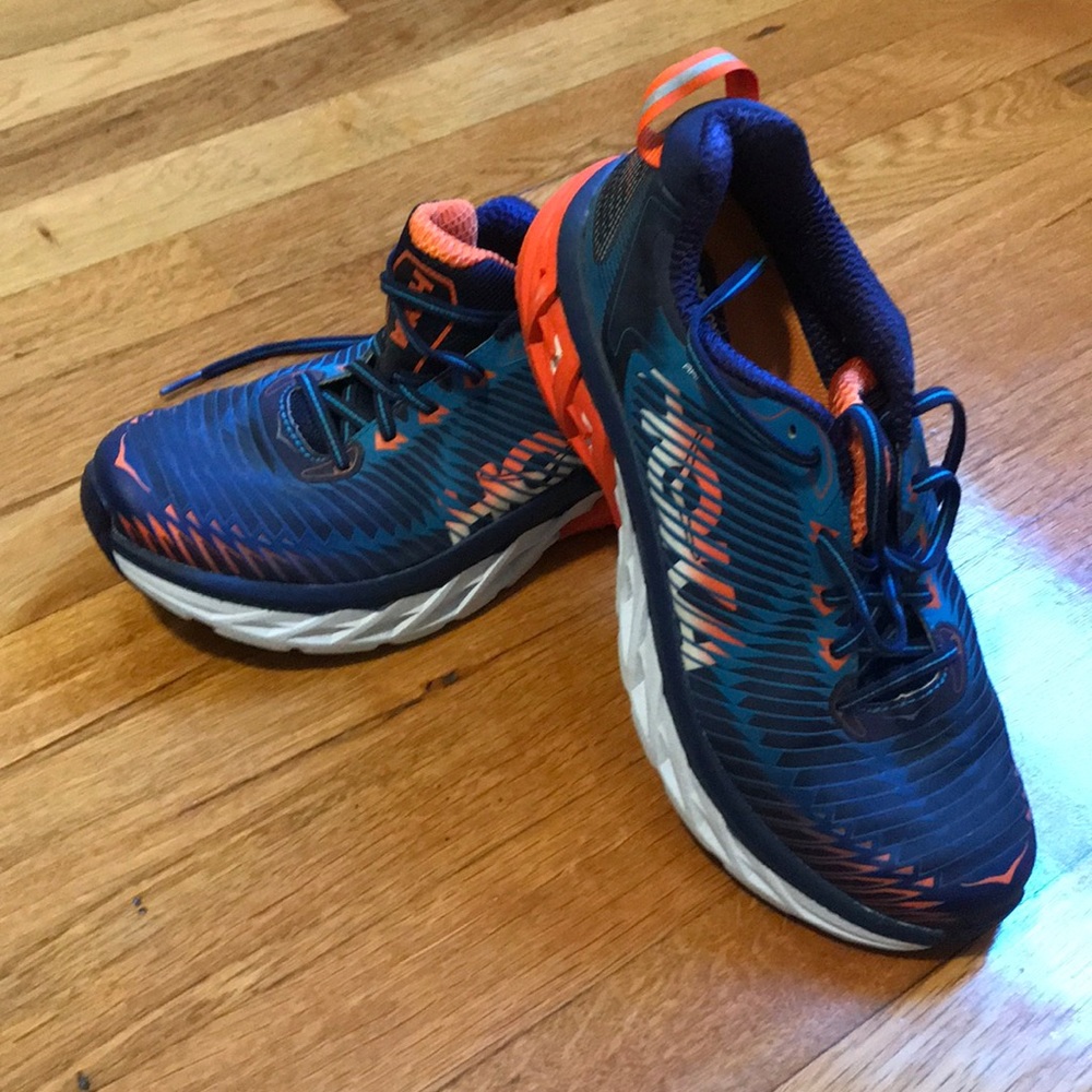 Running shoes